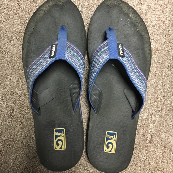 teva mush slippers